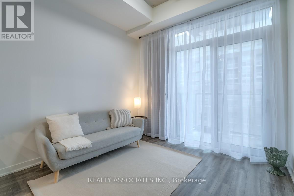 609 - 1808 St. Clair Avenue W, Toronto, Ontario  M6M 0C1 - Photo 2 - W12612834