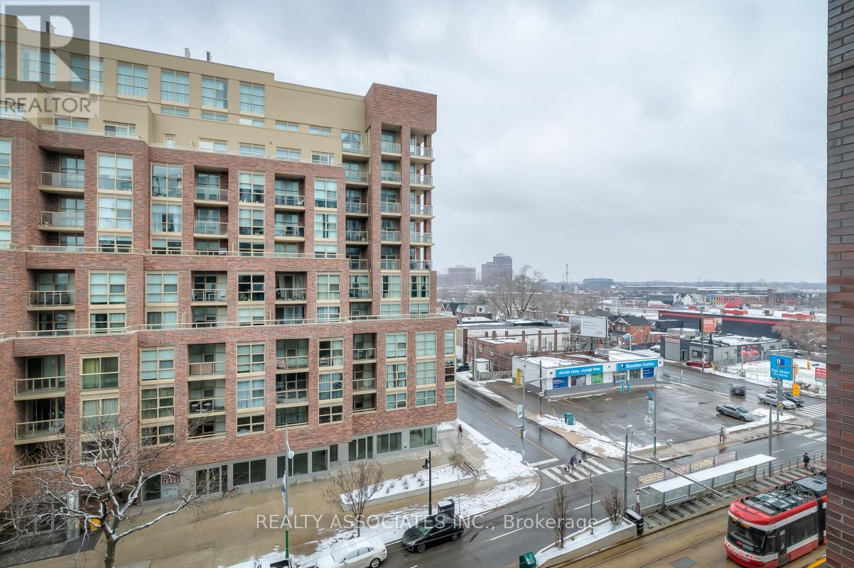 609 - 1808 St. Clair Avenue W, Toronto, Ontario  M6M 0C1 - Photo 21 - W12612834