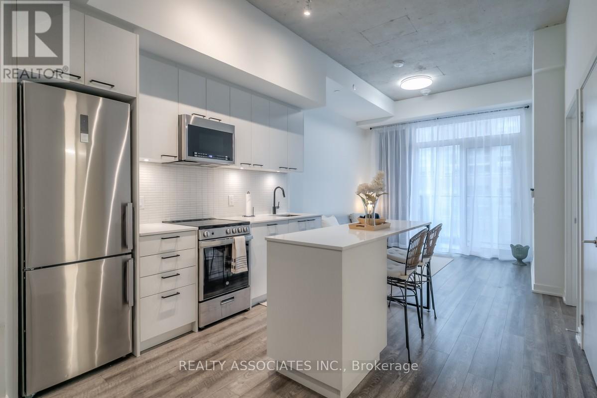 609 - 1808 St. Clair Avenue W, Toronto, Ontario  M6M 0C1 - Photo 4 - W12612834