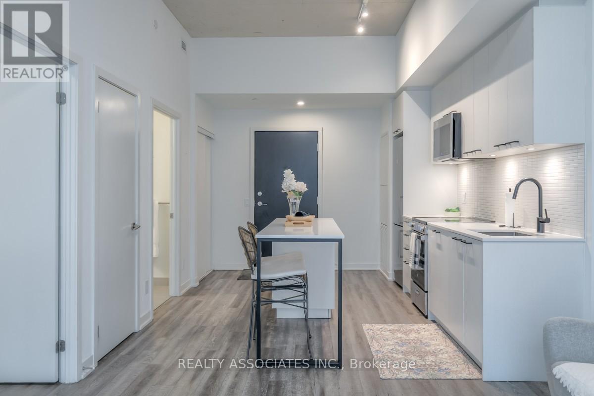 609 - 1808 St. Clair Avenue W, Toronto, Ontario  M6M 0C1 - Photo 6 - W12612834