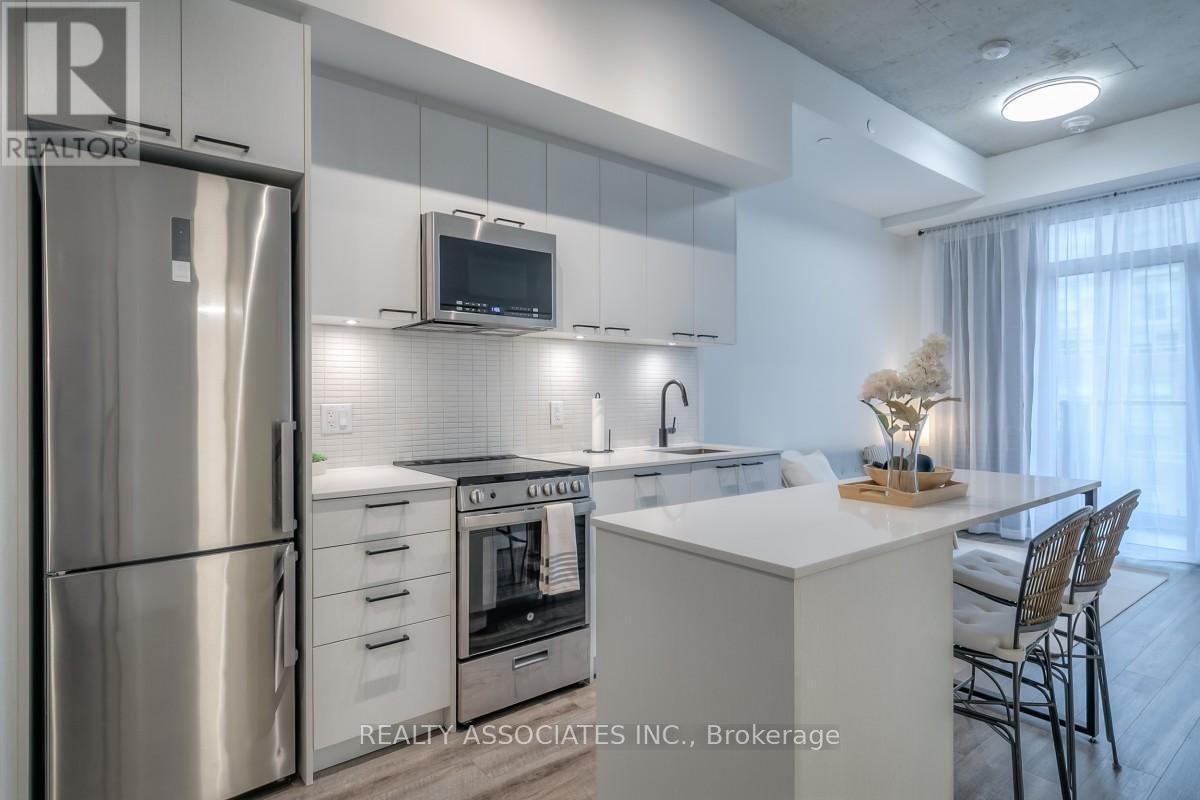 609 - 1808 St. Clair Avenue W, Toronto, Ontario  M6M 0C1 - Photo 9 - W12612834