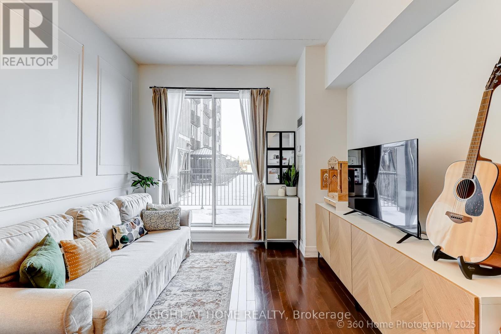 203 - 2737 Keele Street, Toronto, Ontario  M3M 2E9 - Photo 5 - W12612836