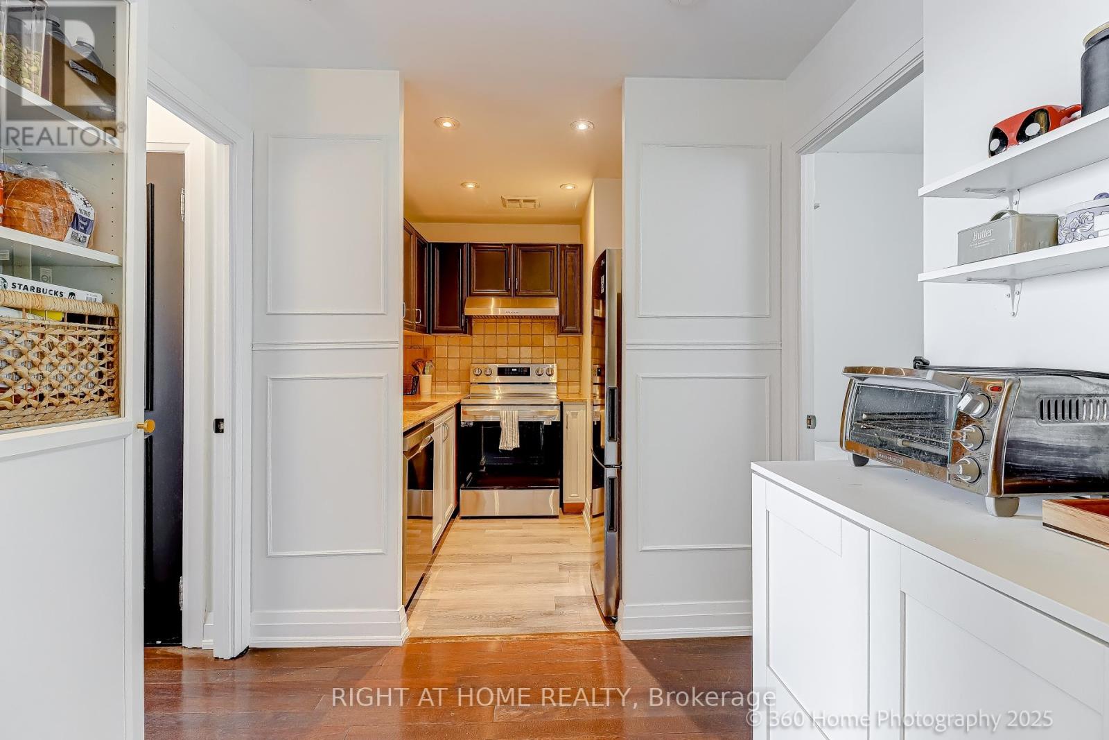 203 - 2737 Keele Street, Toronto, Ontario  M3M 2E9 - Photo 9 - W12612836