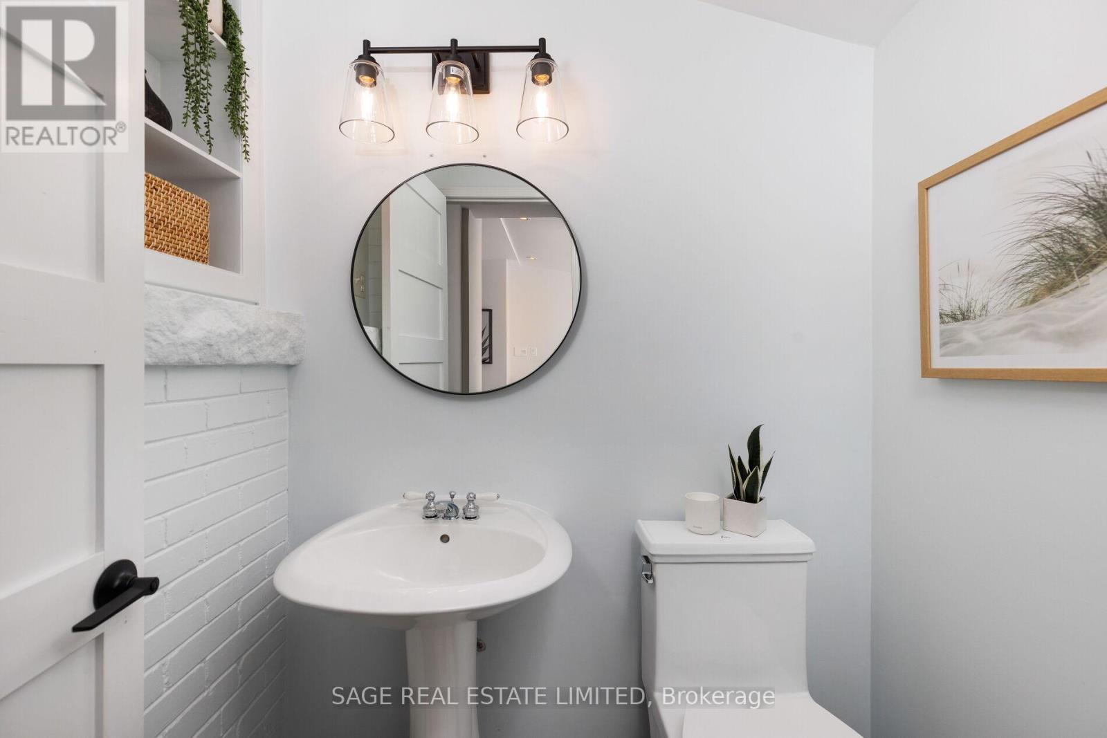 277 Evelyn Avenue, Toronto, Ontario  M6P 2Z8 - Photo 17 - W12612856