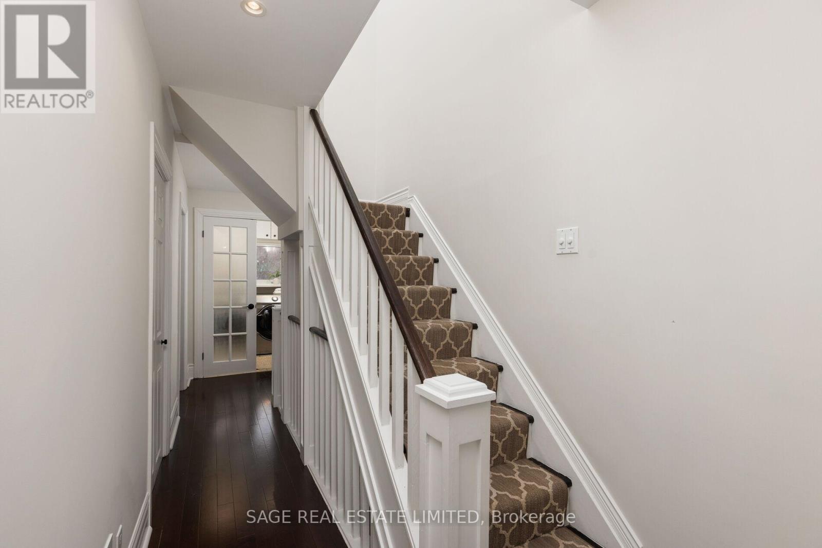 277 Evelyn Avenue, Toronto, Ontario  M6P 2Z8 - Photo 31 - W12612856