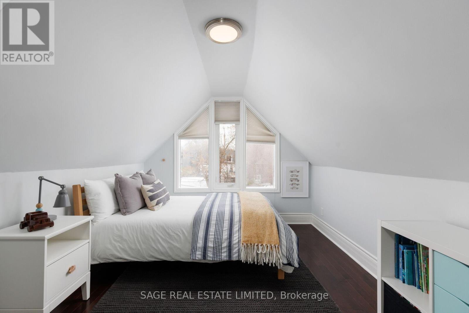 277 Evelyn Avenue, Toronto, Ontario  M6P 2Z8 - Photo 37 - W12612856