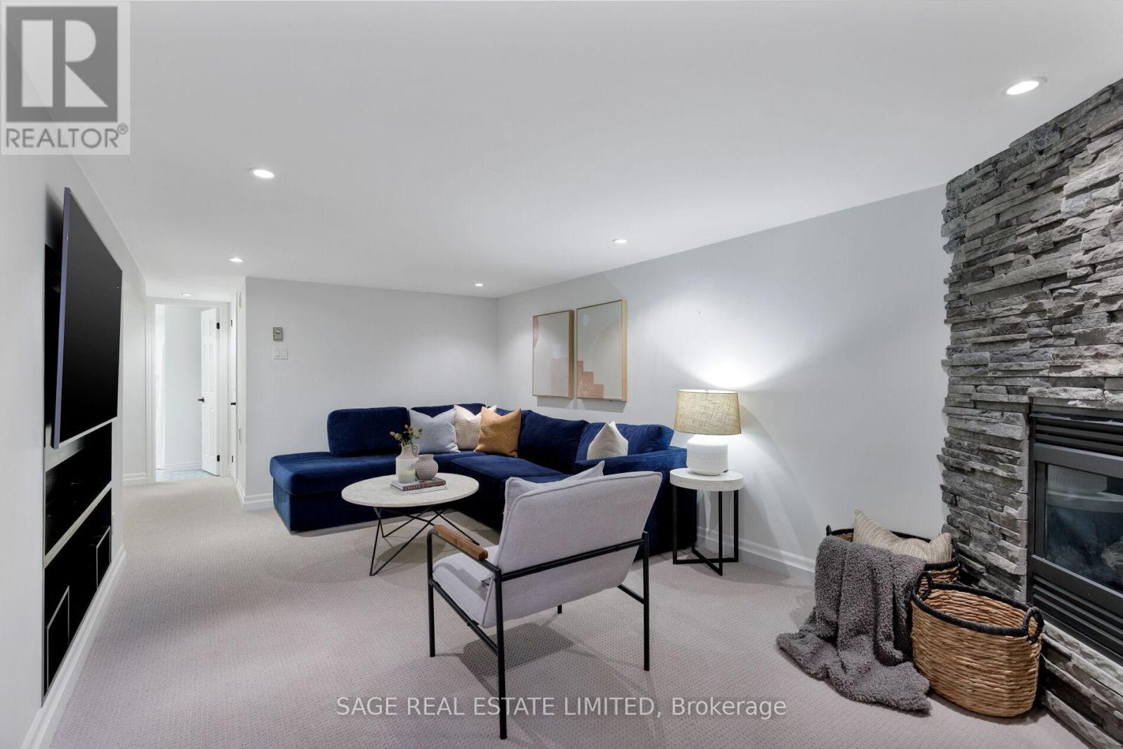 277 Evelyn Avenue, Toronto, Ontario  M6P 2Z8 - Photo 38 - W12612856