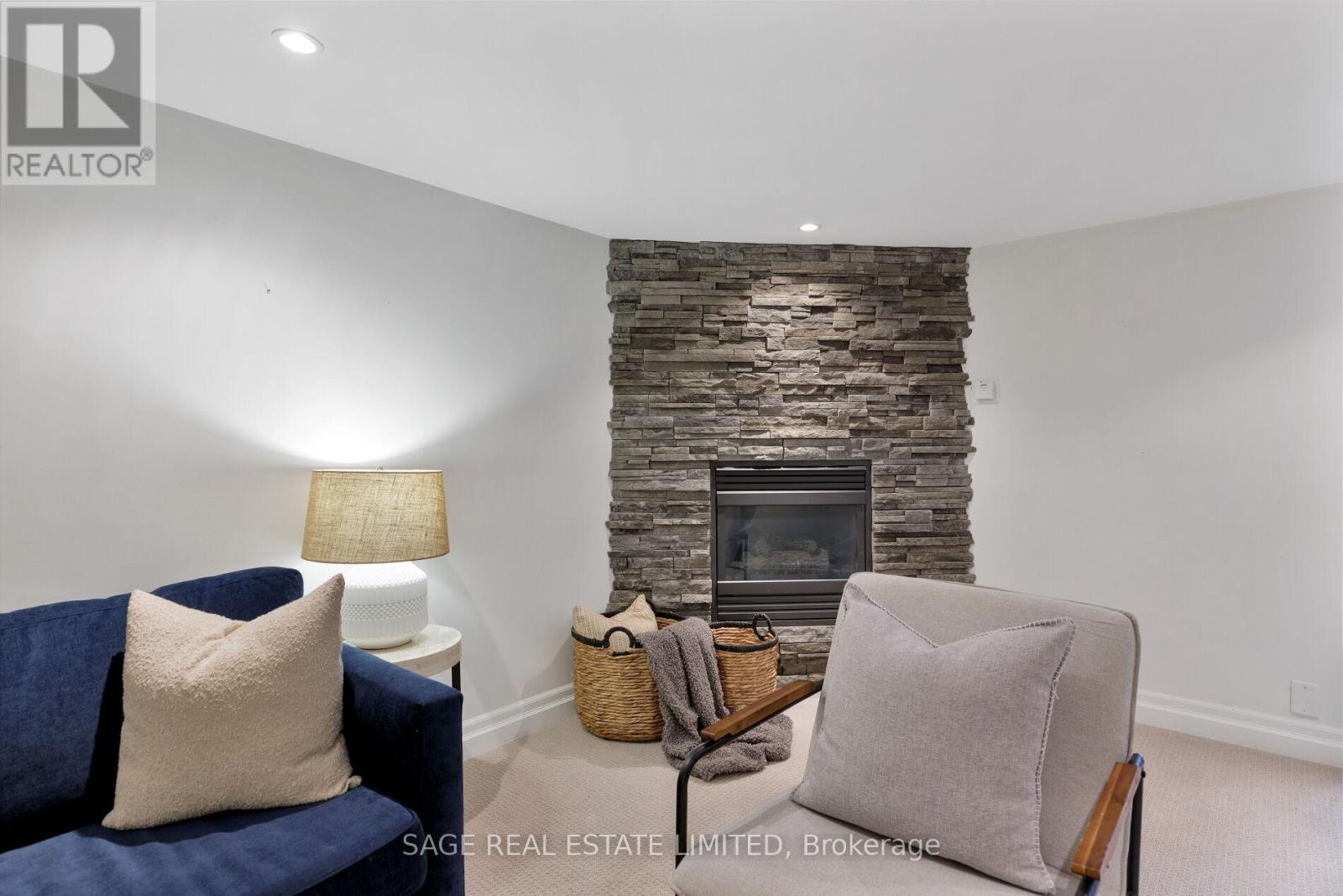 277 Evelyn Avenue, Toronto, Ontario  M6P 2Z8 - Photo 39 - W12612856