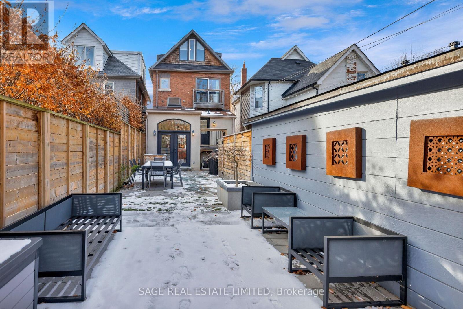 277 Evelyn Avenue, Toronto, Ontario  M6P 2Z8 - Photo 48 - W12612856