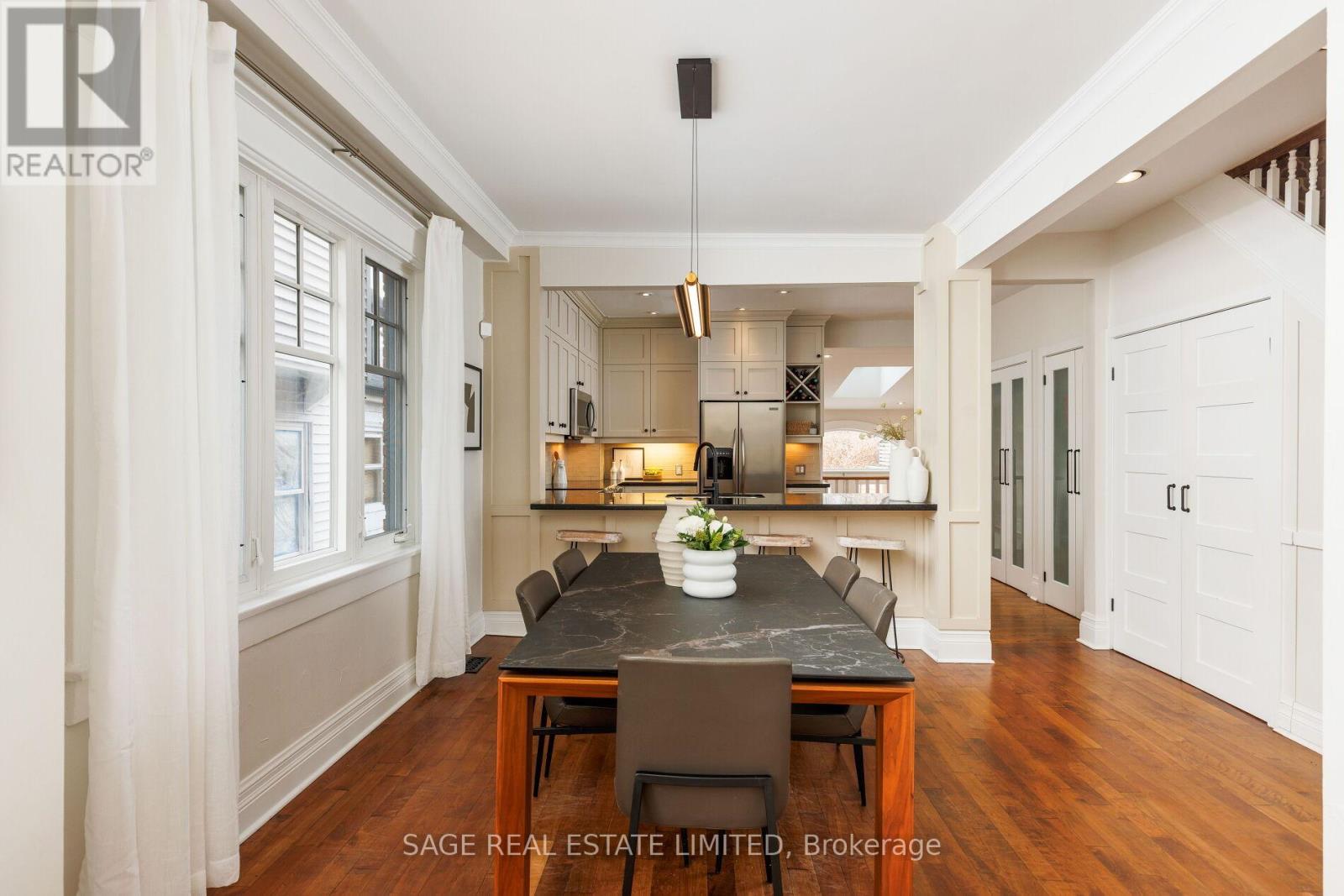 277 Evelyn Avenue, Toronto, Ontario  M6P 2Z8 - Photo 9 - W12612856