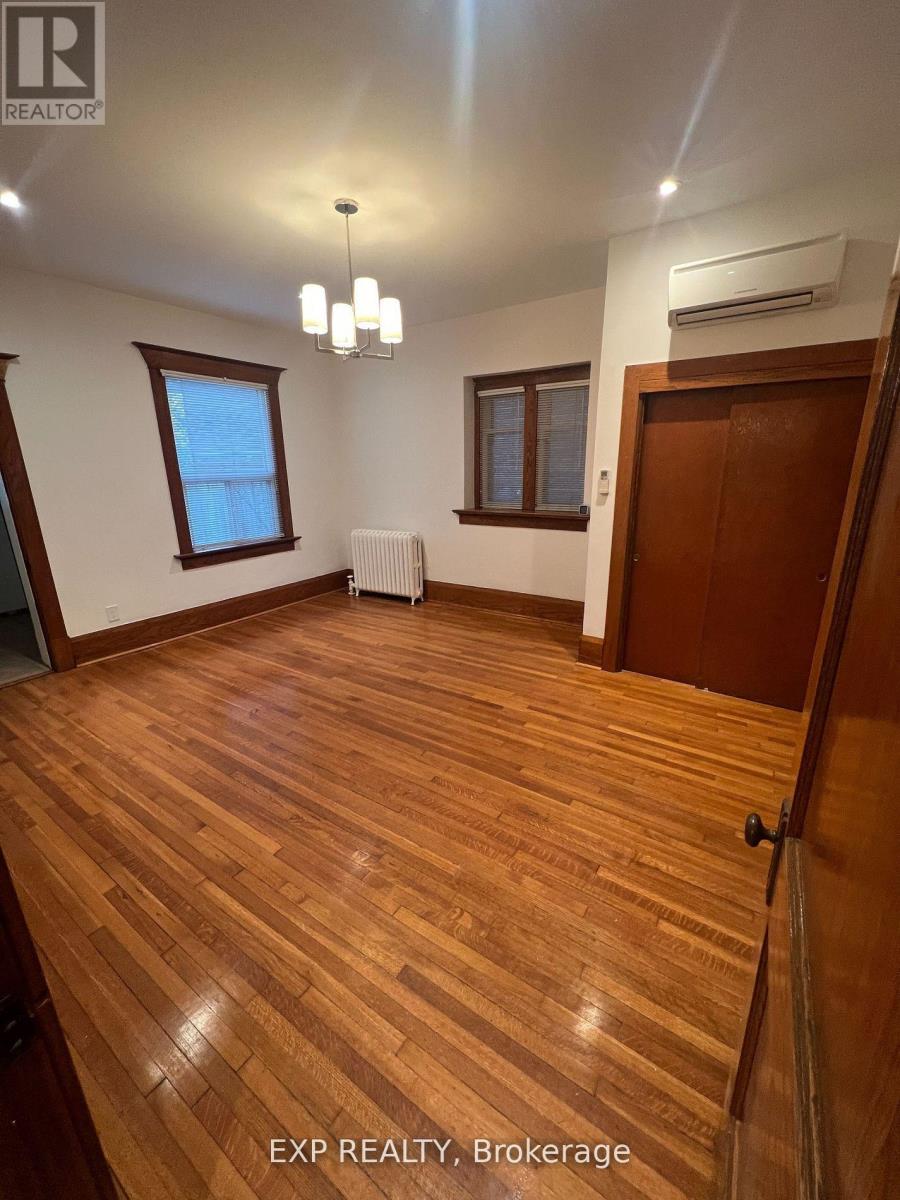 Main - 174 Evelyn Avenue, Toronto, Ontario M6P 2Z7 - Photo 17 - W12612858