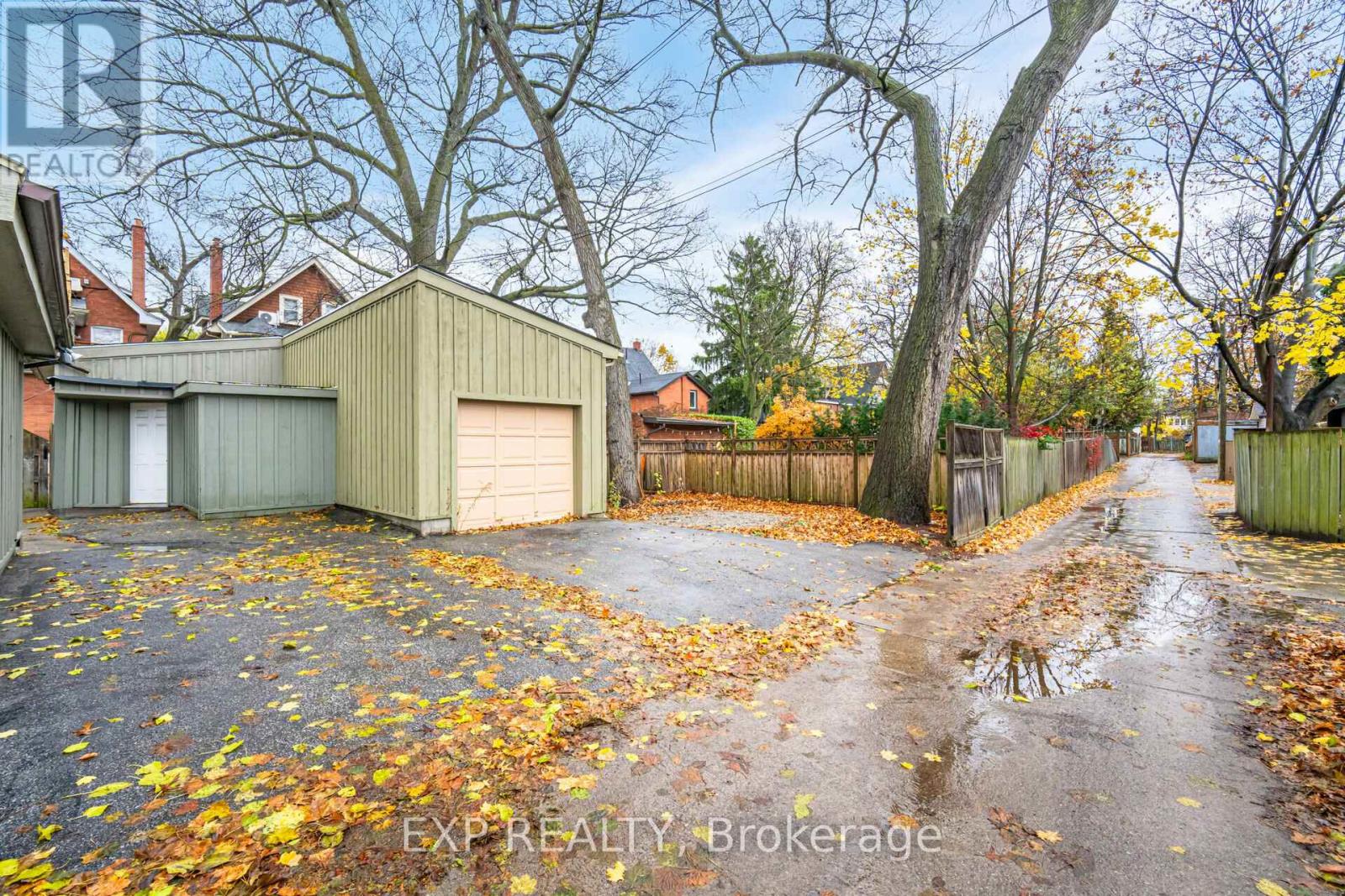 Main - 174 Evelyn Avenue, Toronto, Ontario M6P 2Z7 - Photo 31 - W12612858