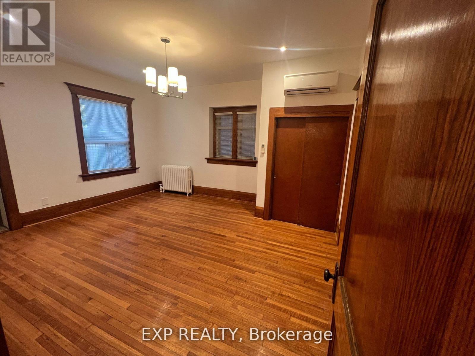 Main - 174 Evelyn Avenue, Toronto, Ontario M6P 2Z7 - Photo 9 - W12612858