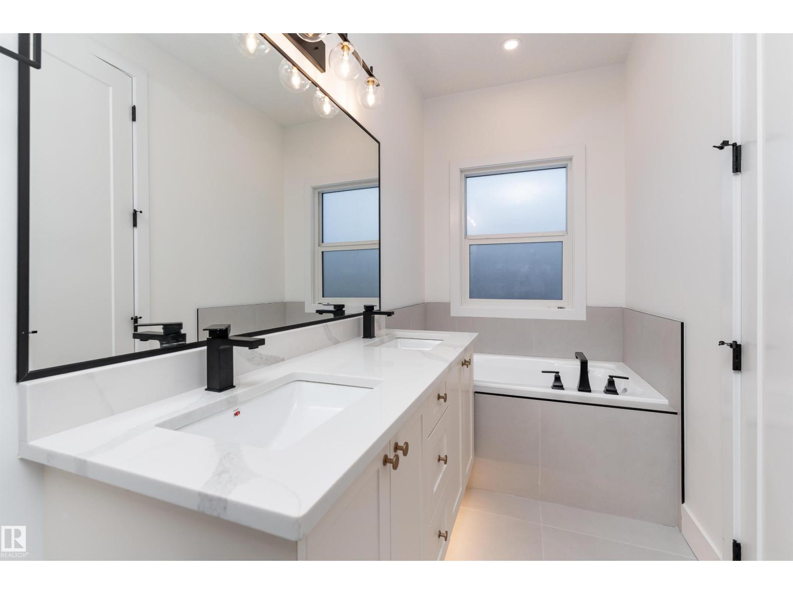 3111 Magpie Wy Nw, Edmonton, Alberta  T5S 0V3 - Photo 21 - E4467774