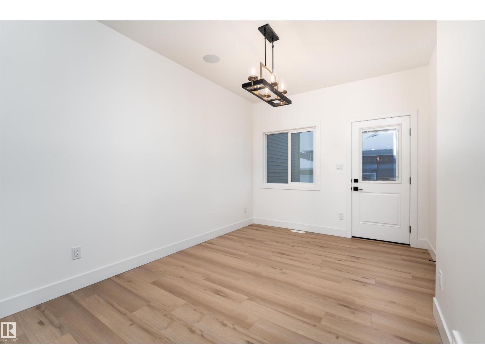 3111 Magpie Wy Nw, Edmonton, Alberta  T5S 0V3 - Photo 5 - E4467774