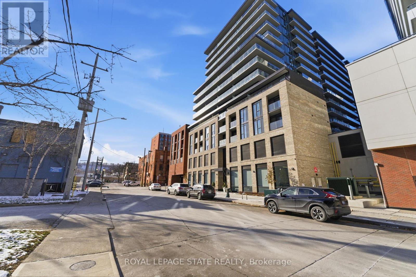 606 - 1 Jarvis Street, Hamilton, Ontario  L8R 3J2 - Photo 2 - X12612716