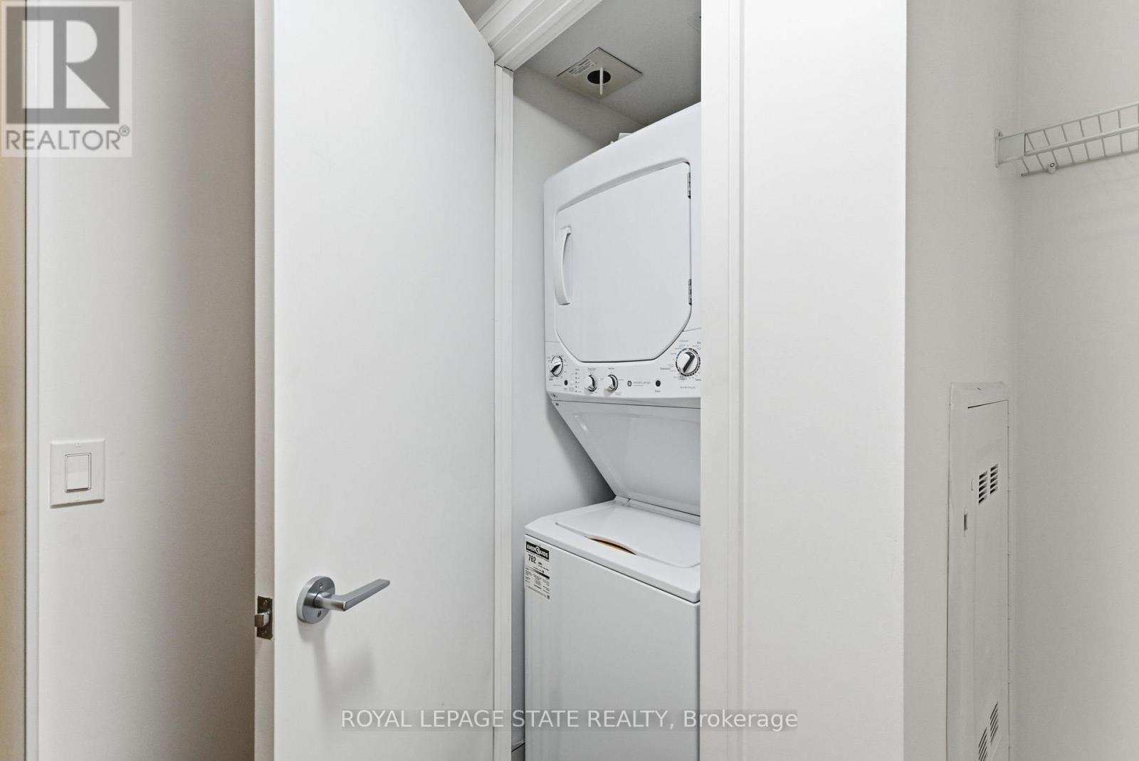 606 - 1 Jarvis Street, Hamilton, Ontario  L8R 3J2 - Photo 25 - X12612716