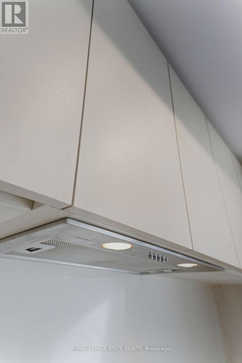 606 - 1 Jarvis Street, Hamilton, Ontario  L8R 3J2 - Photo 37 - X12612716