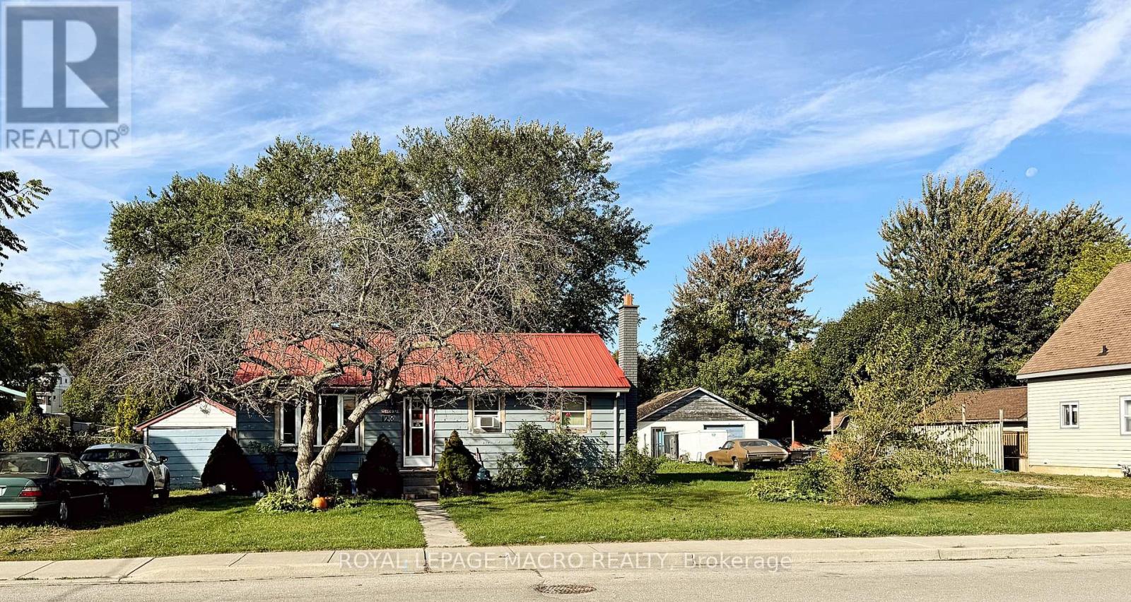 128 METCALFE STREET S, Norfolk, Ontario