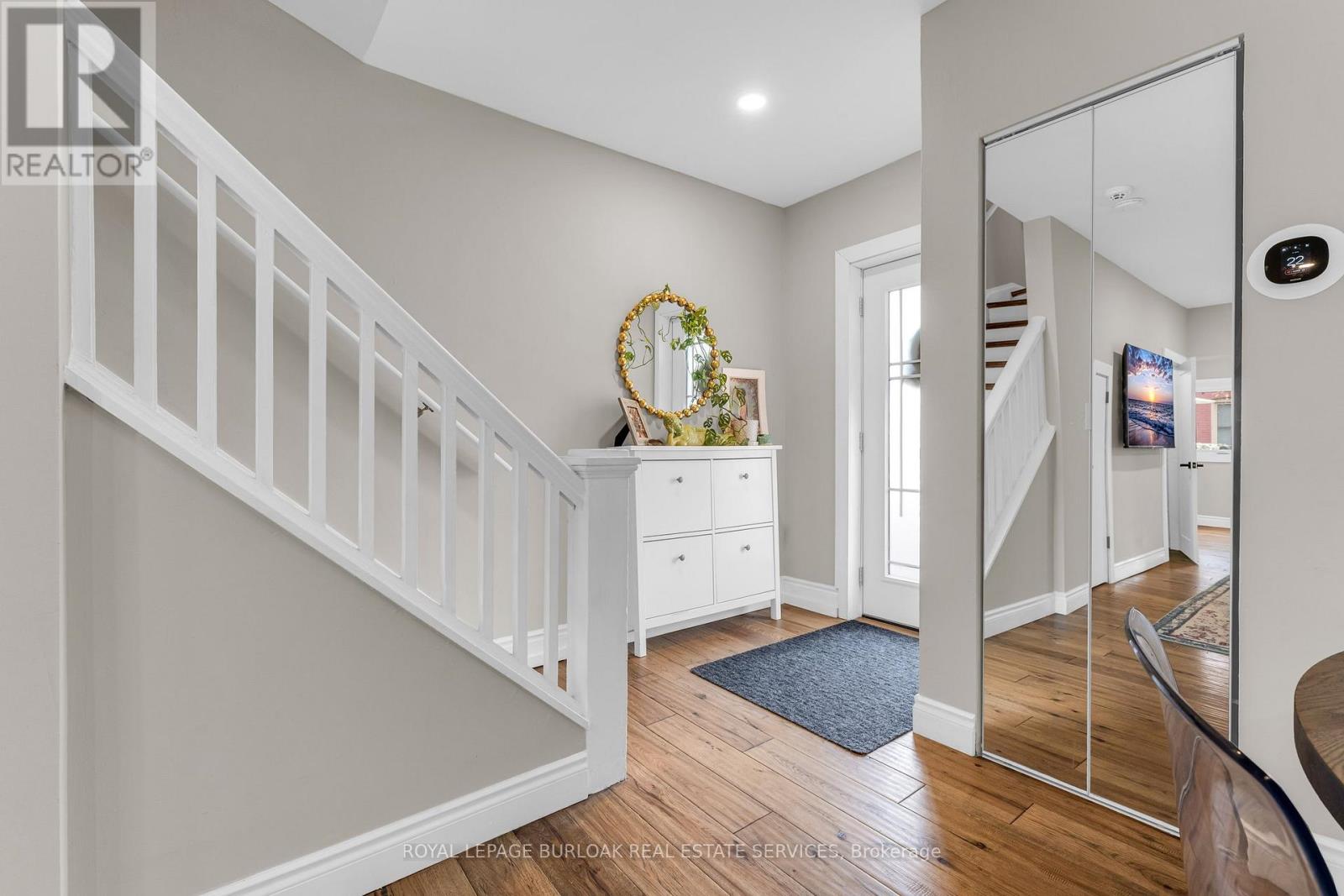 373 Emerald Street N, Hamilton, Ontario  L8L 5L8 - Photo 5 - X12612752