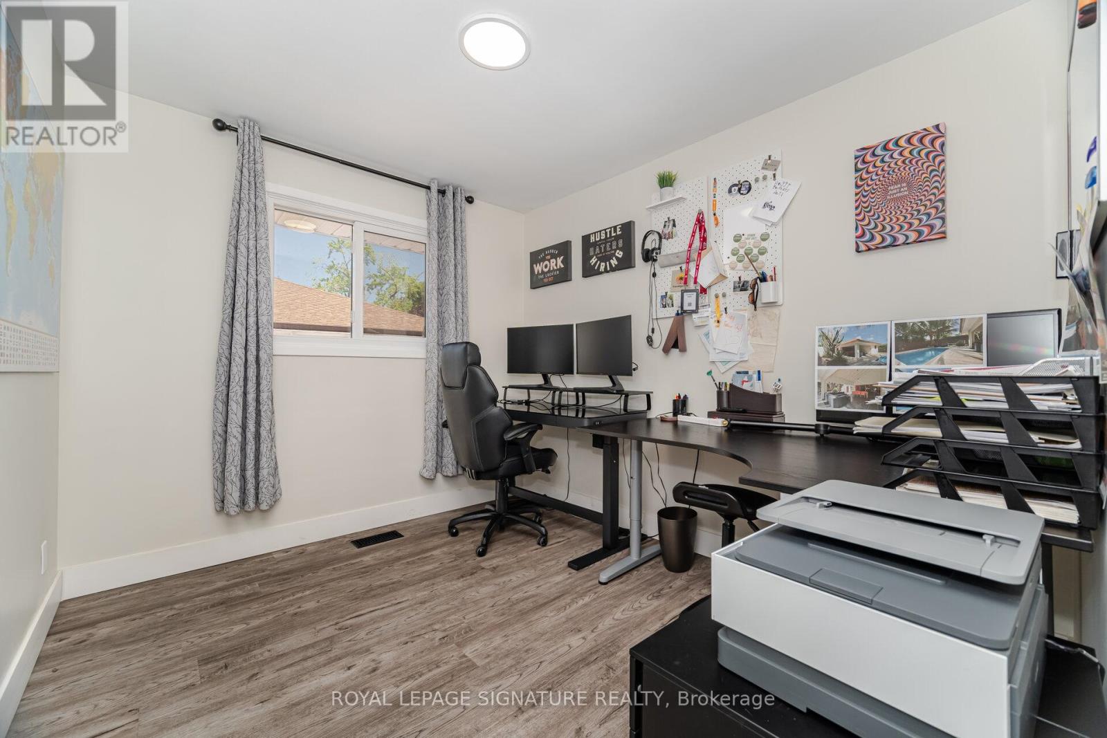 77 Fairview Road, Grimsby, Ontario  L3M 3L6 - Photo 17 - X12612778