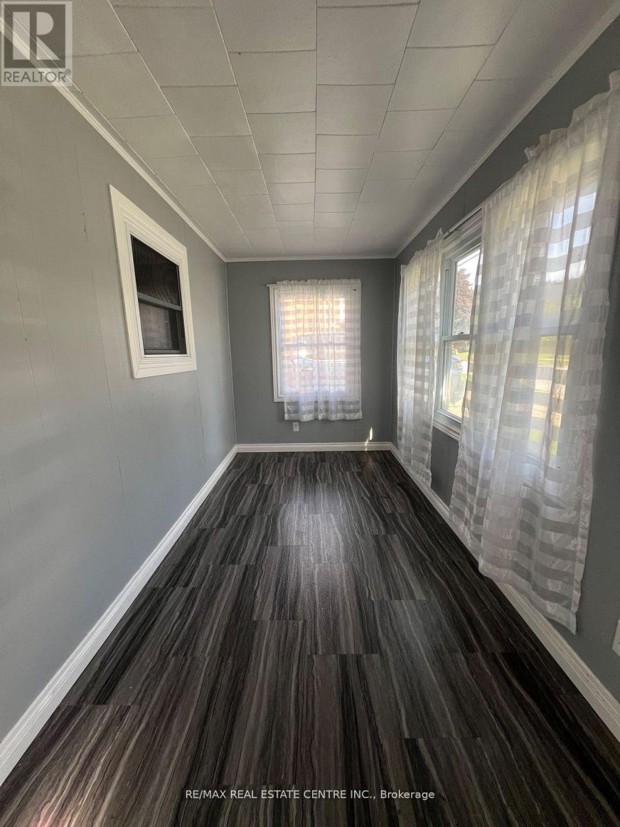 140 Main Street W, Grey Highlands, Ontario  N0C 1H0 - Photo 5 - X12612784