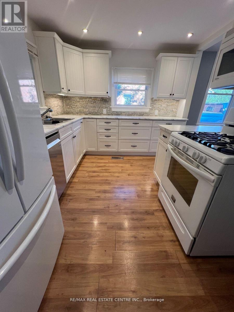 140 Main Street W, Grey Highlands, Ontario  N0C 1H0 - Photo 9 - X12612784