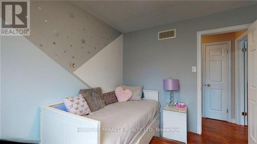 1859 Marconi Boulevard, London East, Ontario  N5V 4Y1 - Photo 11 - X12612790