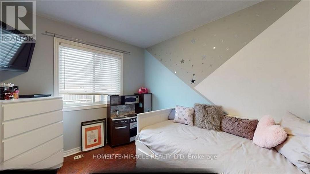 1859 Marconi Boulevard, London East, Ontario  N5V 4Y1 - Photo 12 - X12612790