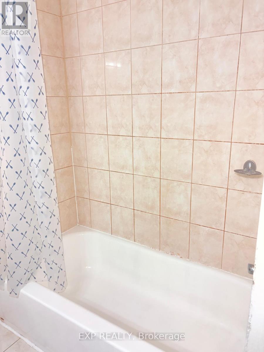 Upper Unit - 60 Seacliff Boulevard, Toronto, Ontario M9L 2G4 - Photo 21 - W12517888