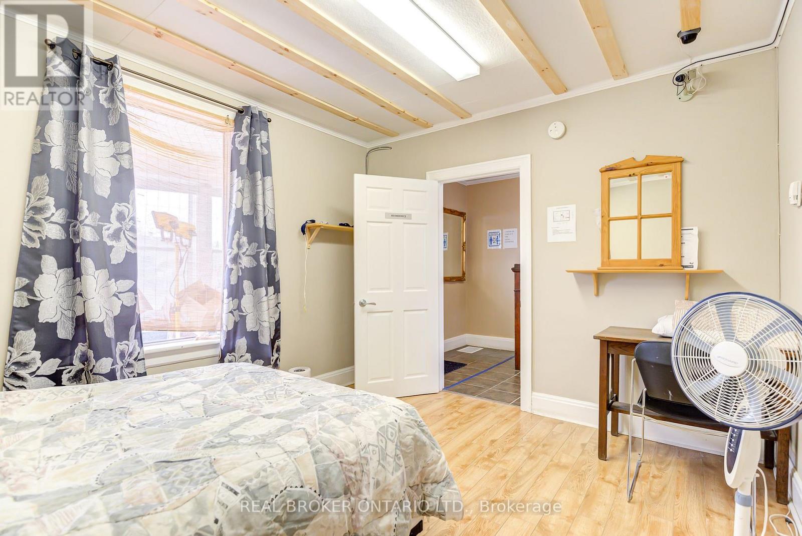 1405 King Street E, Cambridge, Ontario  N3H 3R3 - Photo 6 - X12428377