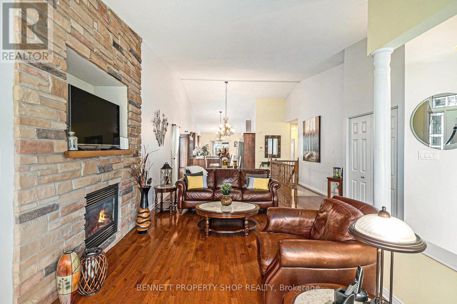 460 Jasper Crescent, Clarence-Rockland, Ontario K4K 0C7 - Photo 7 - X12404601