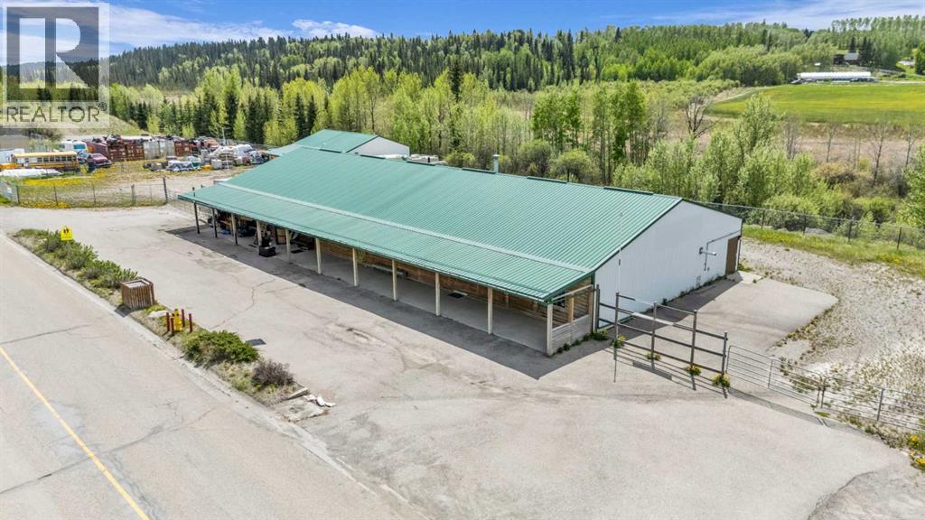 211 Railway Avenue E, Cremona, Alberta