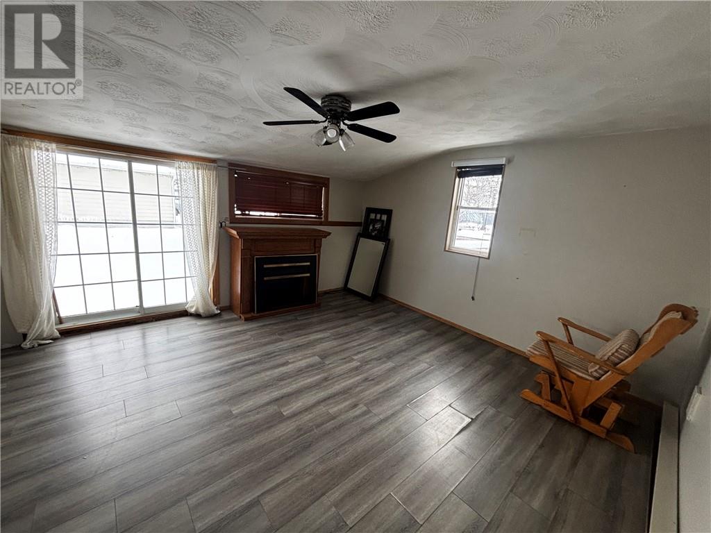 80 Main Street E, Chelmsford, Ontario  P0M 1L0 - Photo 7 - 2125881