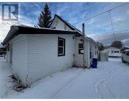 80 Main Street E, Chelmsford, Ontario