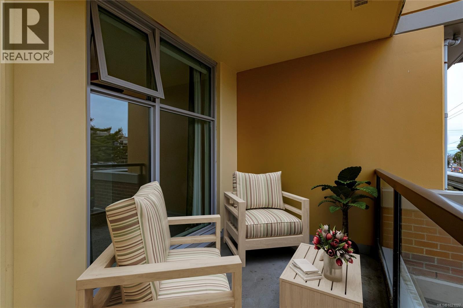 307 225 Menzies St, Victoria, British Columbia V8V 2G6 - Photo 13 - 1021027