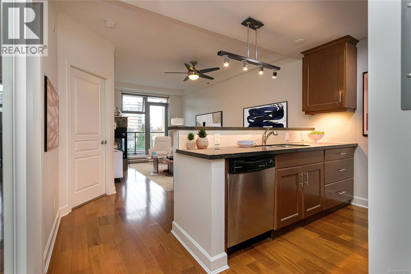 307 225 Menzies St, Victoria, British Columbia V8V 2G6 - Photo 6 - 1021027