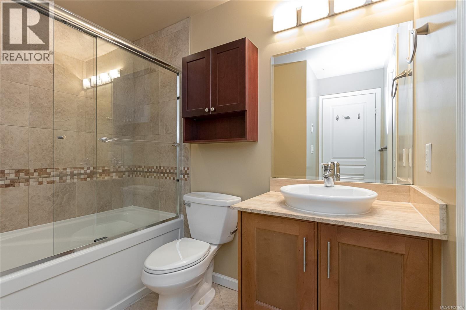 307 225 Menzies St, Victoria, British Columbia V8V 2G6 - Photo 11 - 1021027