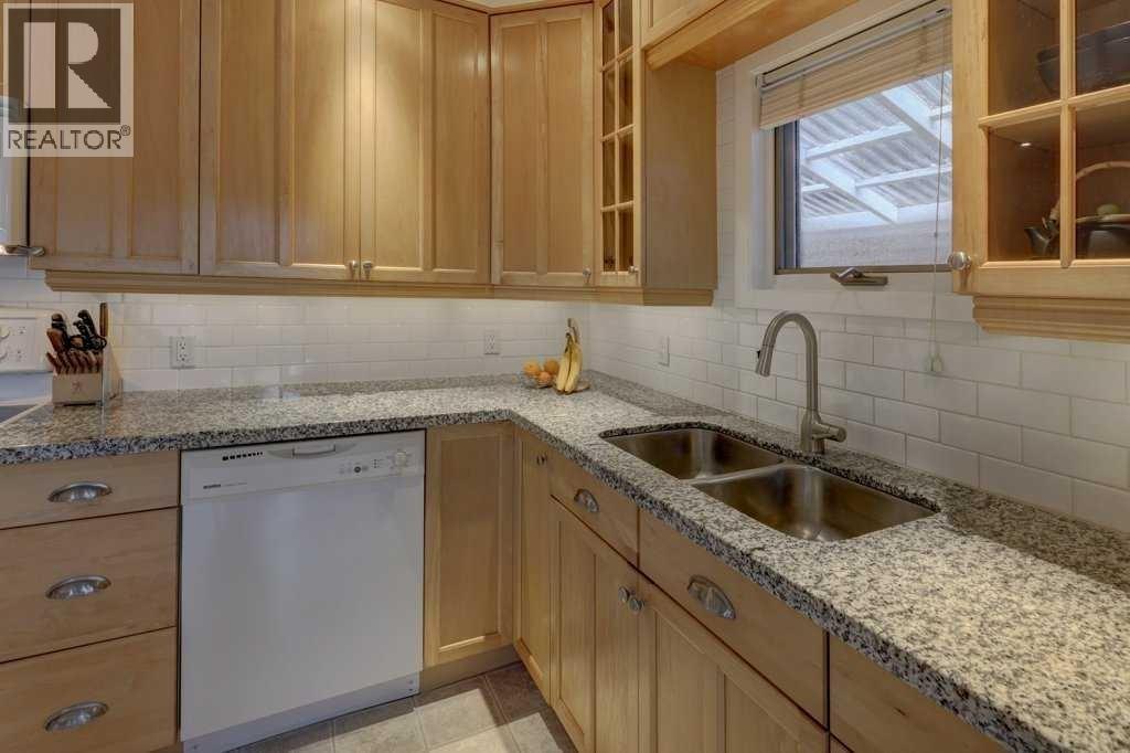 1805 20 Avenue Nw, Calgary, Alberta  T2M 1H4 - Photo 8 - A2269259