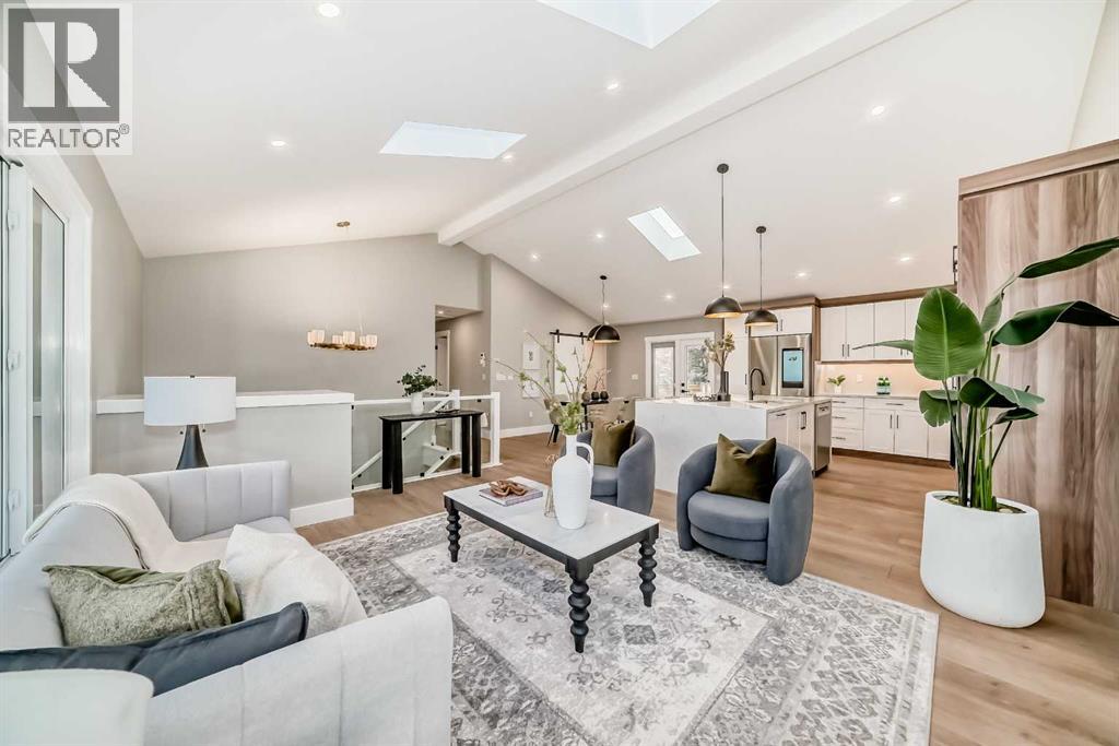 959 Lake Arrow Way Se, Calgary, Alberta  T2J 3C2 - Photo 10 - A2269909