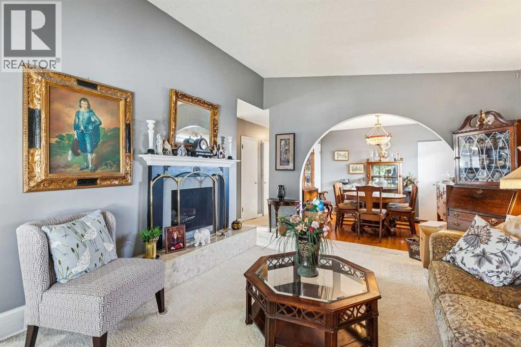 409 Woodland Crescent Se, Calgary, Alberta  T2J 1J7 - Photo 4 - A2272097