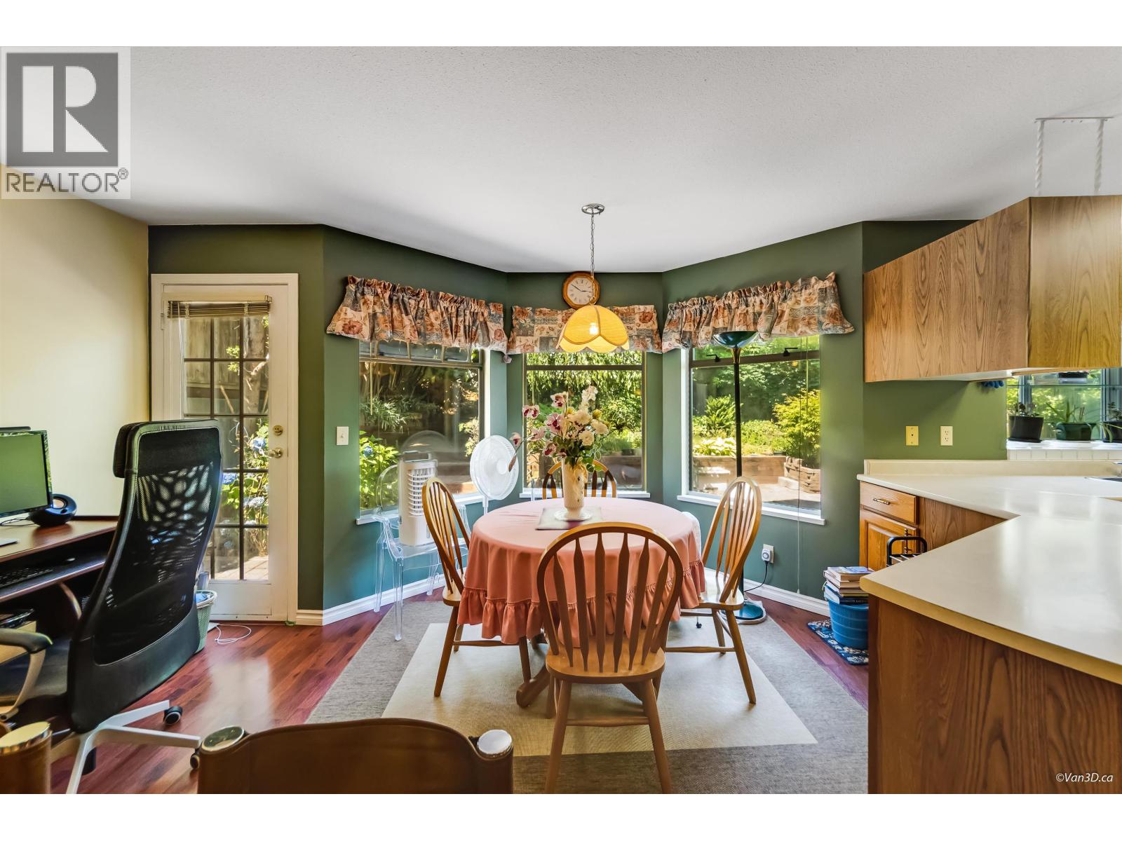 1207 Durant Drive, Coquitlam, British Columbia  V3B 6R3 - Photo 13 - R3053953