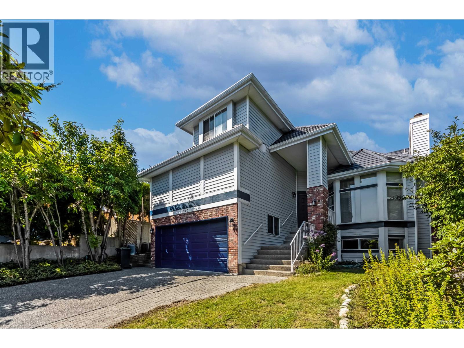 1207 Durant Drive, Coquitlam, British Columbia  V3B 6R3 - Photo 2 - R3053953