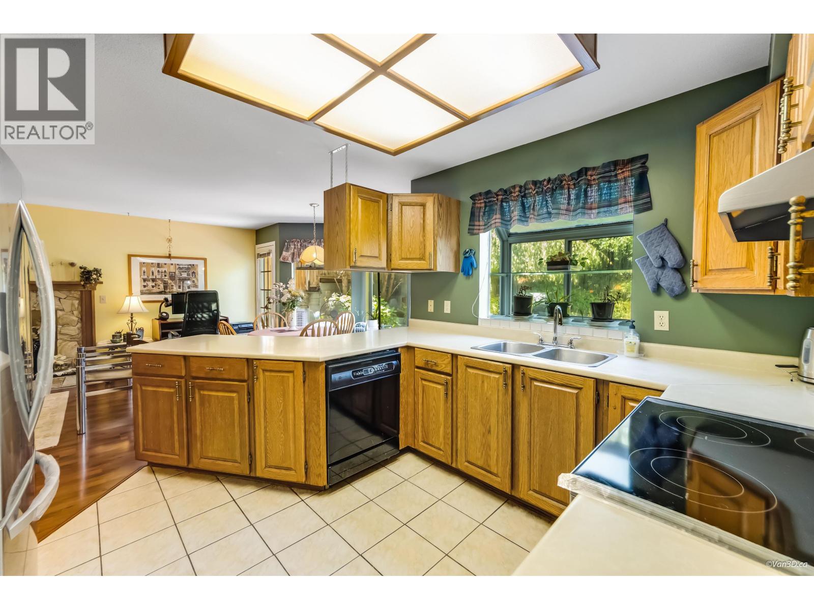 1207 Durant Drive, Coquitlam, British Columbia  V3B 6R3 - Photo 14 - R3053953