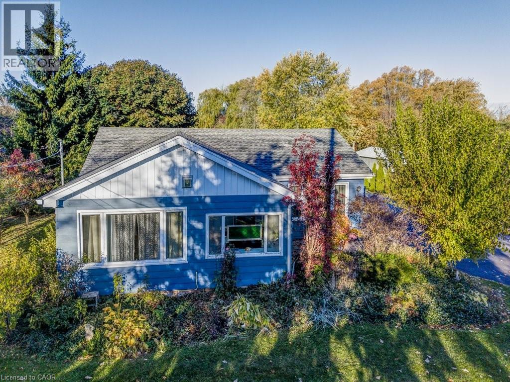 120 Woolverton Road, Grimsby, Ontario  L3M 4E7 - Photo 2 - 40786047