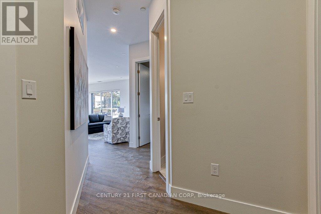 202 - 1696 Fiddlehead Place, London North, Ontario  N6G 5M6 - Photo 14 - X12612900