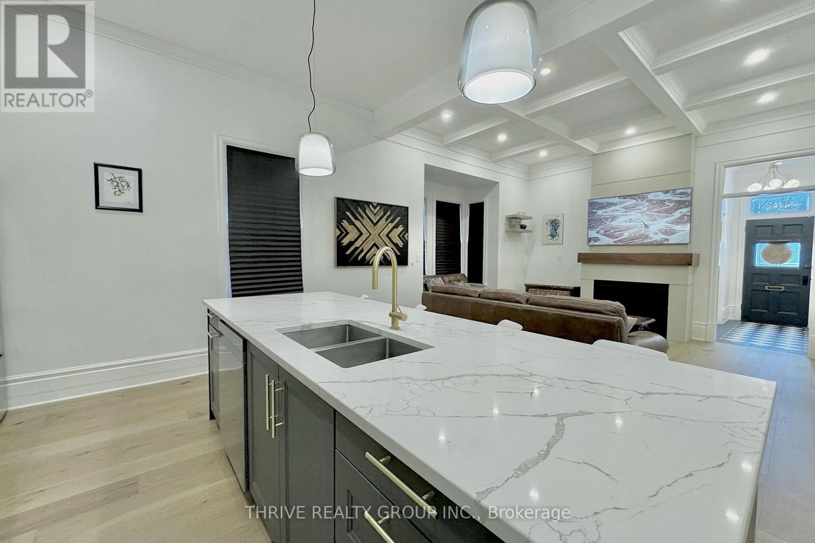 16 Horn Street, London South, Ontario  N6C 3K3 - Photo 5 - X12612912