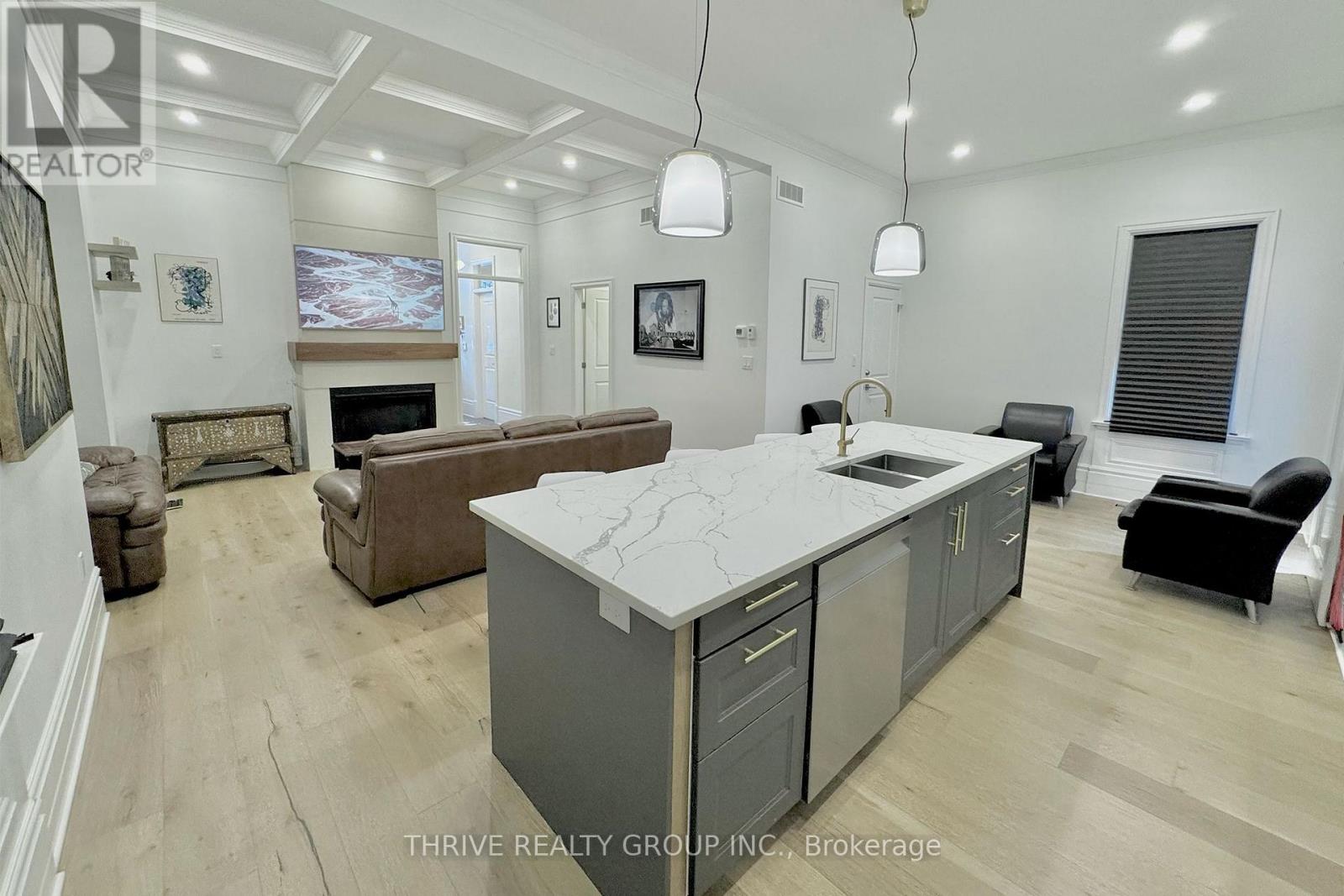 16 Horn Street, London South, Ontario  N6C 3K3 - Photo 6 - X12612912