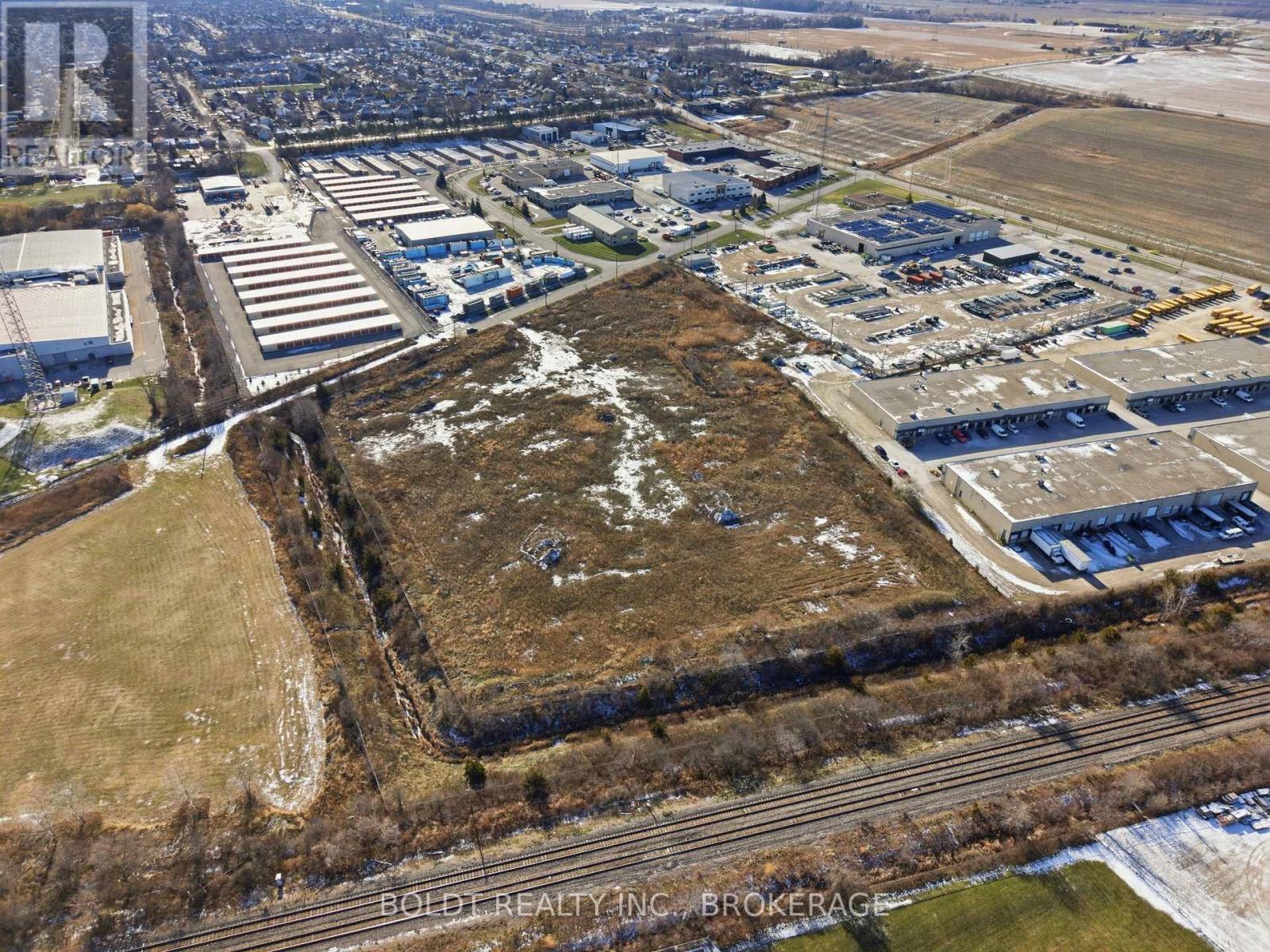 240 Ridley Road W, St. Catharines, Ontario L2R 6P7 - Photo 1 - X12612962