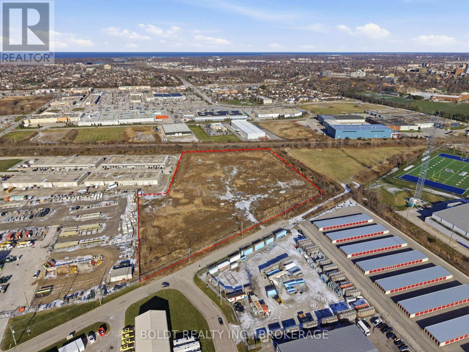 240 Ridley Road W, St. Catharines, Ontario  L2R 6P7 - Photo 5 - X12612962